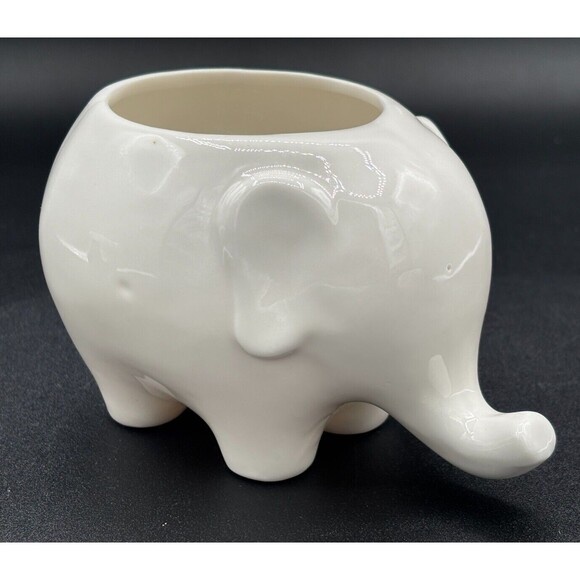 Mini Ceramic Elephant Shaped Planters Pots for Succulents Set of 3 Mod White - Picture 3 of 16